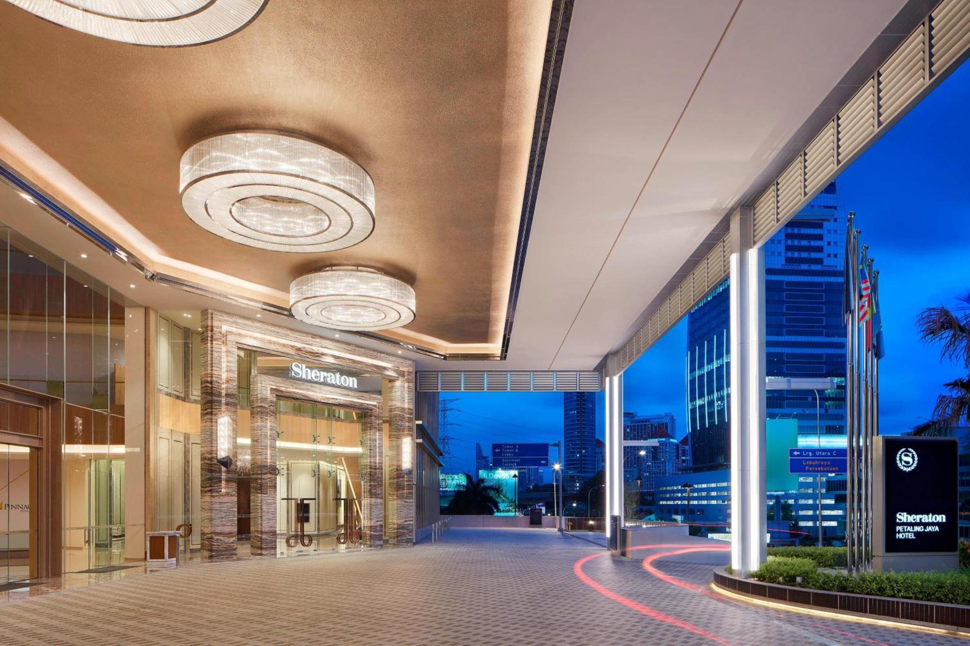 โรงแรมเชอราตัน เปตาลิง ชายา เปอตาลิงจายา ภายนอก รูปภาพ Entrance